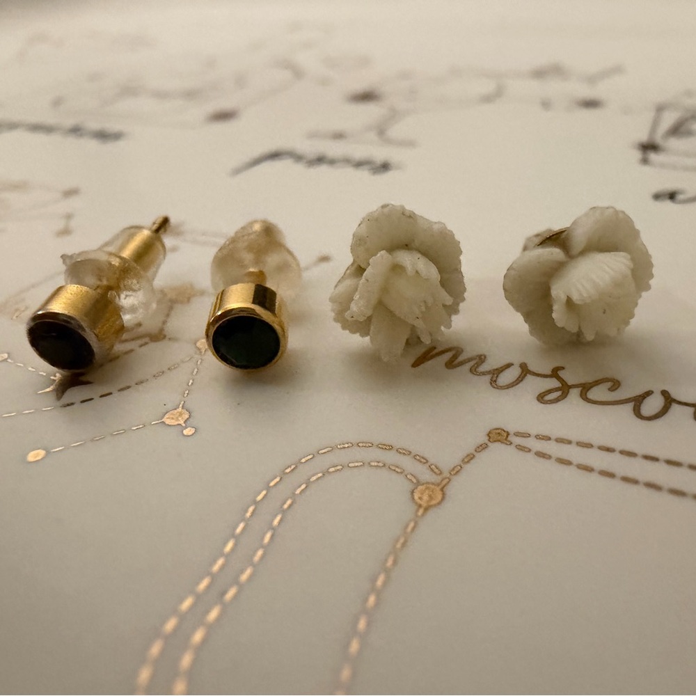 Gold and Cream Floral Stud Earrings